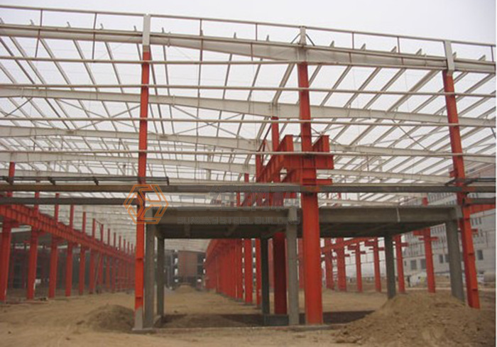 山东三维钢结构公司钢结构防火涂料工程现场